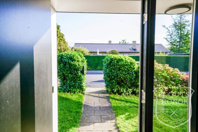 parcelhus lyngby gule mursten stilfuld location denmark scoutshonor 57