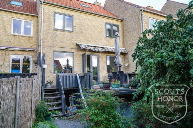 rækkehus gule mursten retro kælder københavn location denmark scoutshonor 09