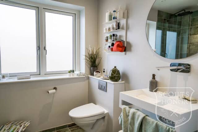 rækkehus gule mursten retro kælder københavn location denmark scoutshonor 21