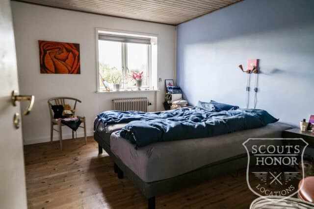 rækkehus gule mursten retro kælder københavn location denmark scoutshonor 26