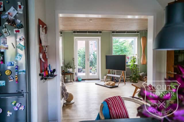rækkehus gule mursten retro kælder københavn location denmark scoutshonor 36