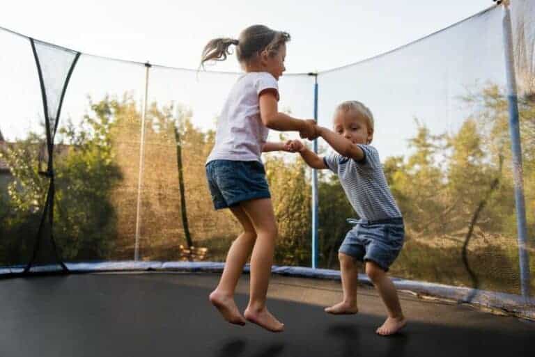 How To Disassemble A Trampoline In 7 Easy Steps