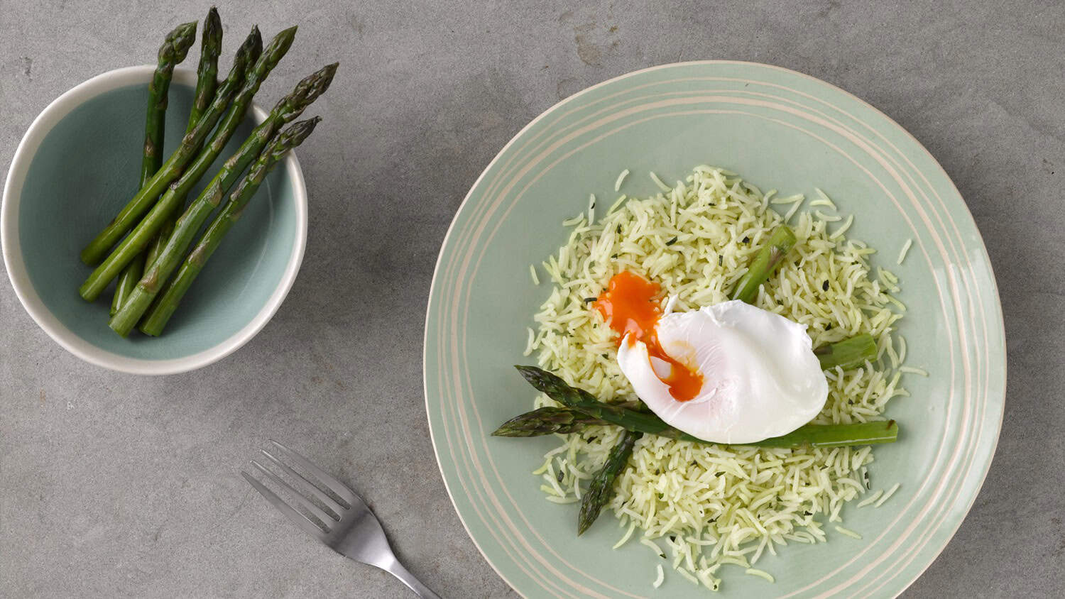 recipe-shot-resized-asparagus-poached-egg