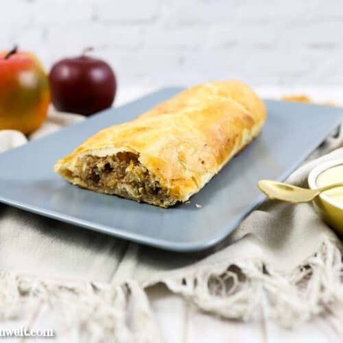 Apfelstrudel mit Blätterteig, einfach und von Oma: Rezept aus Österreich
