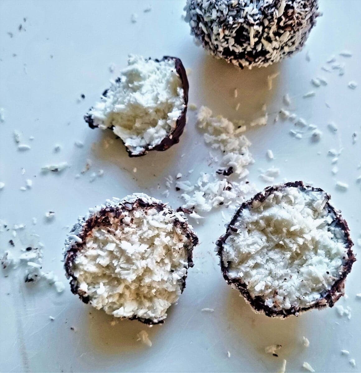 close-up no bake vegan bounty balls