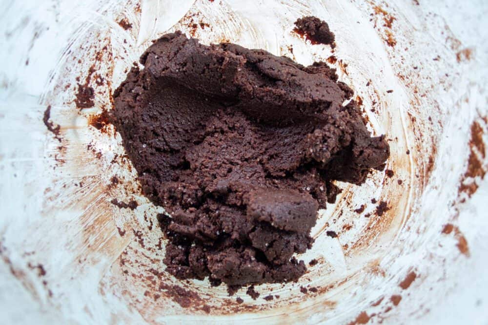 almond chocolate cookie dough