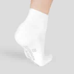 ankle socks hiking running everyday merino wool lifestyle5 3