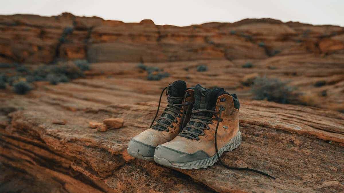 Best Hiking Boots For Wide Feet Top 5 Of 2021 Snowsunsee