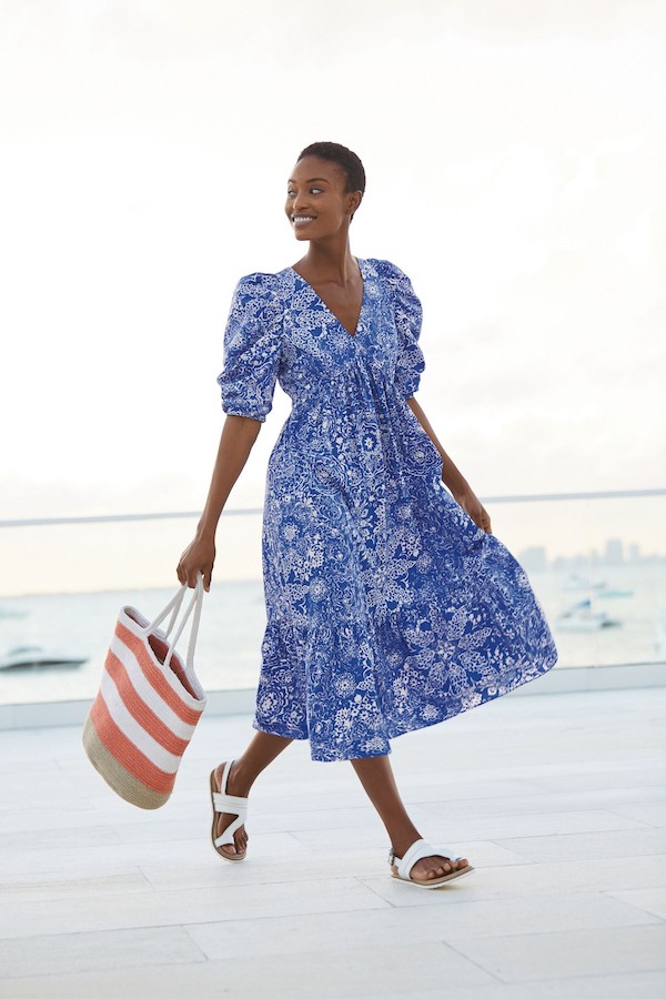 Dress Floral Print Suzy Shier Maxi Dress Suzy Maxi Dress Dark Blue