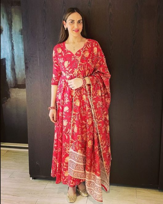 Esha Deol Age, Height, Biography 2021 Wiki, Net Worth, Boyfriend Esha Deol Age Boyfriend Husband Children Biography 1