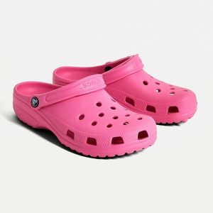 nicki crocs