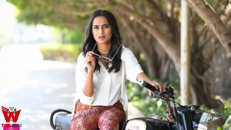 Aetasha Sansgiri (Actress)