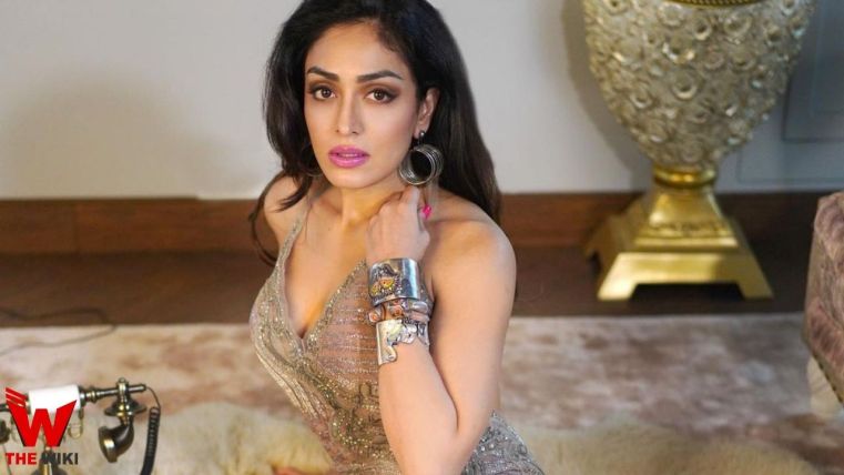 Khushali Kumar (Actress) Height, Weight, Age, Affairs, Biography & More – Tech Kashif 15 Khushali Kumar (Actress)