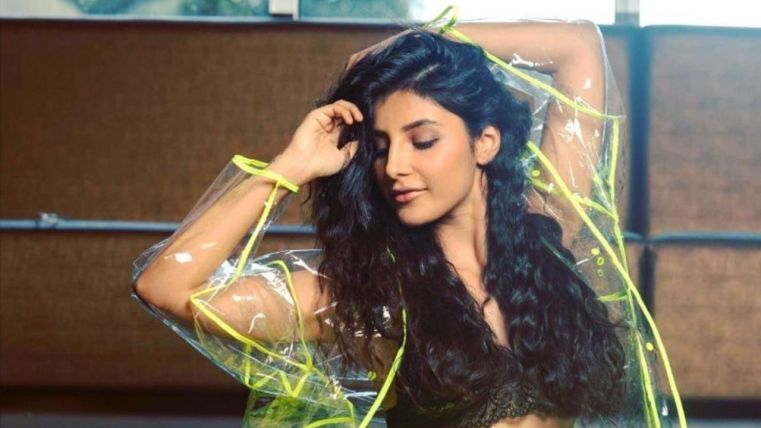 Harshita Gaur (Actress)