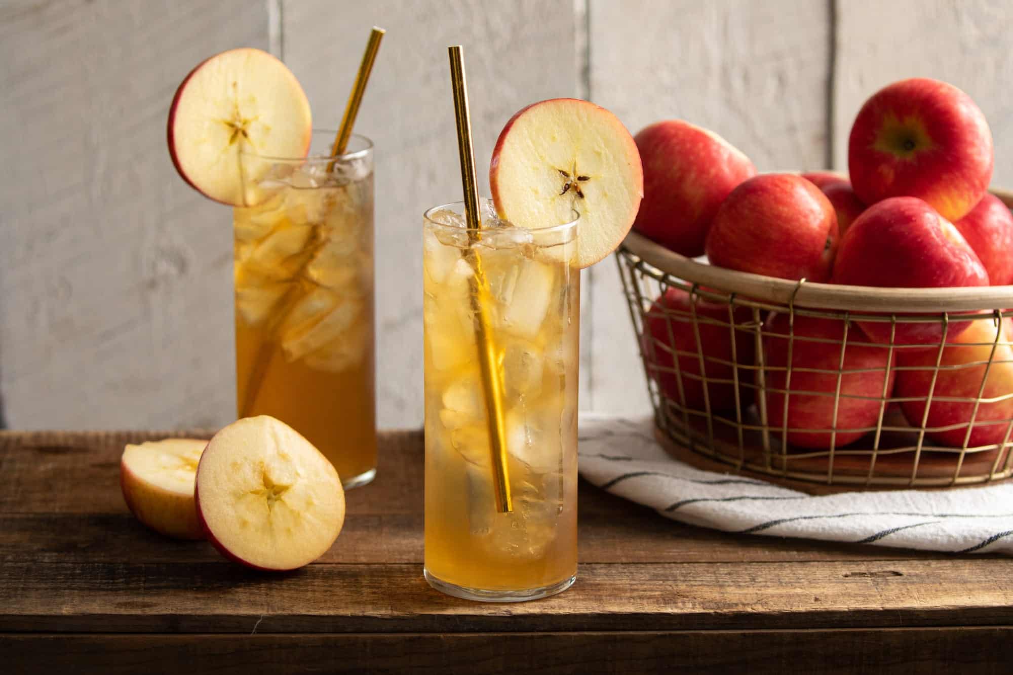 Sweet and spicy whiskey cider collins