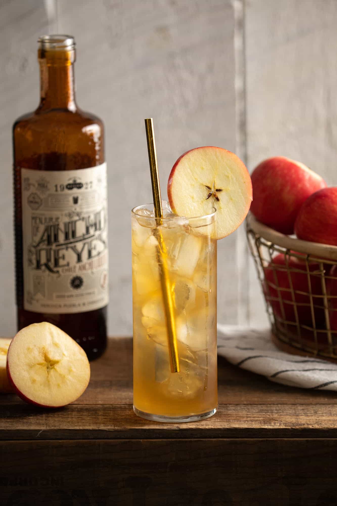 Sweet and spicy whiskey cider collins