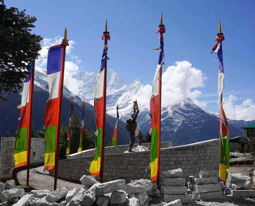 There are memorials on the way to Everest Base Camp that represent the courage and adventerous spirt of those who have gone before you