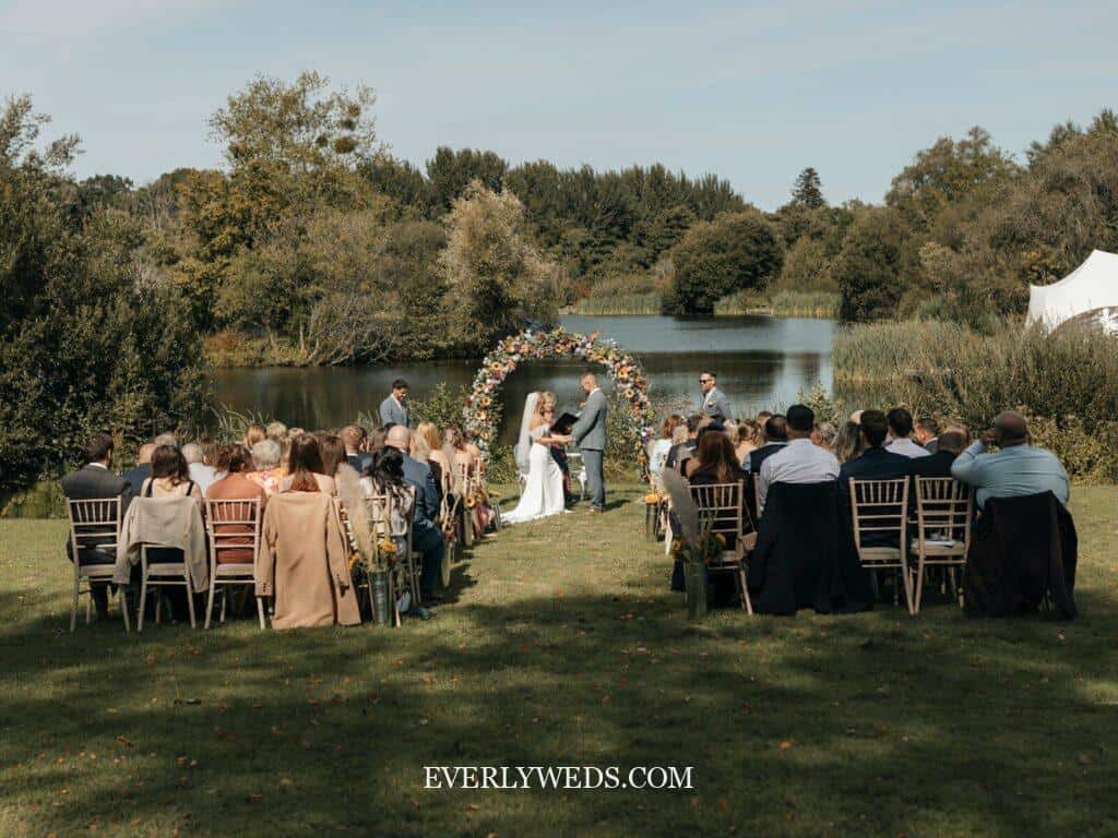 Friday Sunday wedding venue cheap wedding budget savings off peak date