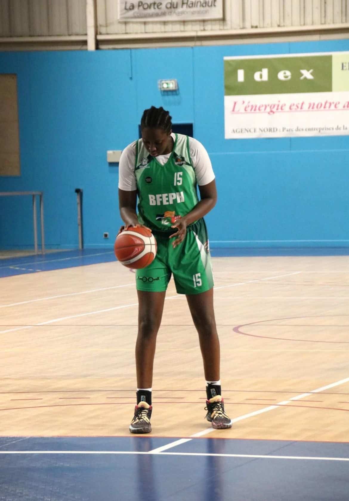 France NF1 - Arame Niang (Pivot Escaudain) : "Je suis et je resterai toujours prête à défendre les couleurs de l'équipe nationale du Sénégal" - wiwsport