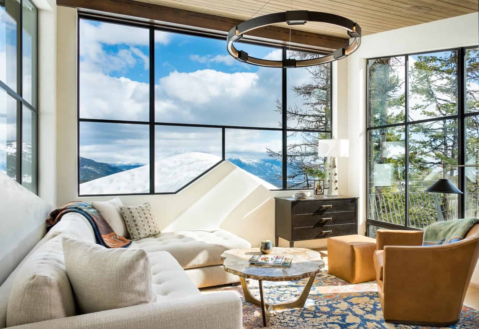 15 Rustic Sunroom Designs Transforming Indoor Spaces with Natural Light and Beauty
