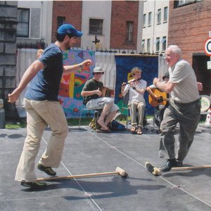 Máirtín de Cógáin-dancing