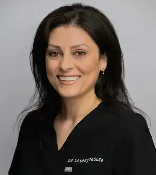 Portrait of Dr Sanaz Yousefi D.D.S.