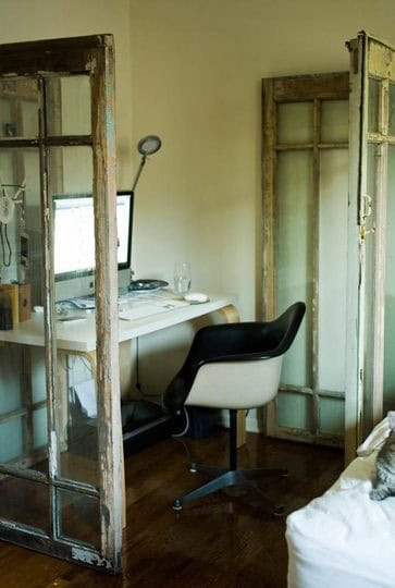 20 Simple and Creative Ideas Of How To Reuse Old Doors