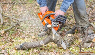 Husqvarna 136 chainsaw review