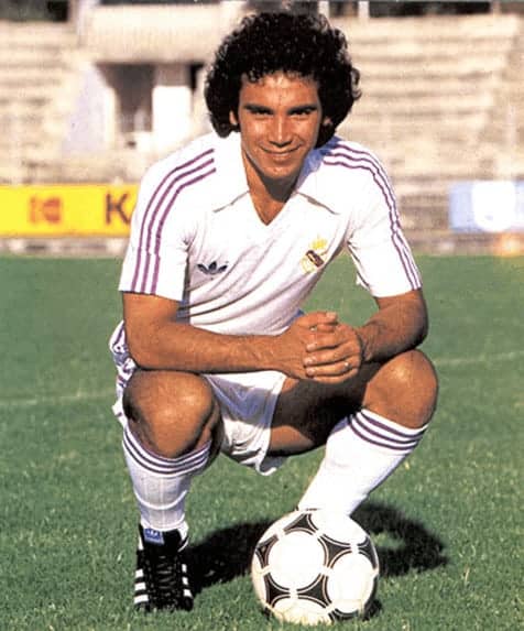 9882e7c6-a66a-7220-b1b7-5d1e1bd8c418.png - Intercambio de apuestas deportivas Gambyl Hugo Sánchez Perfil del Jugador de Fútbol México Estados Unidos España Real Madrid