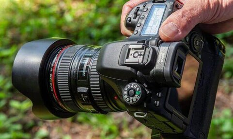 canon camera under 50000