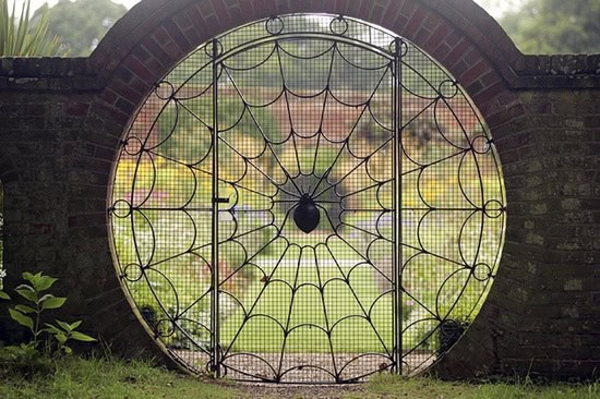 20 Beautiful Garden Gate Ideas