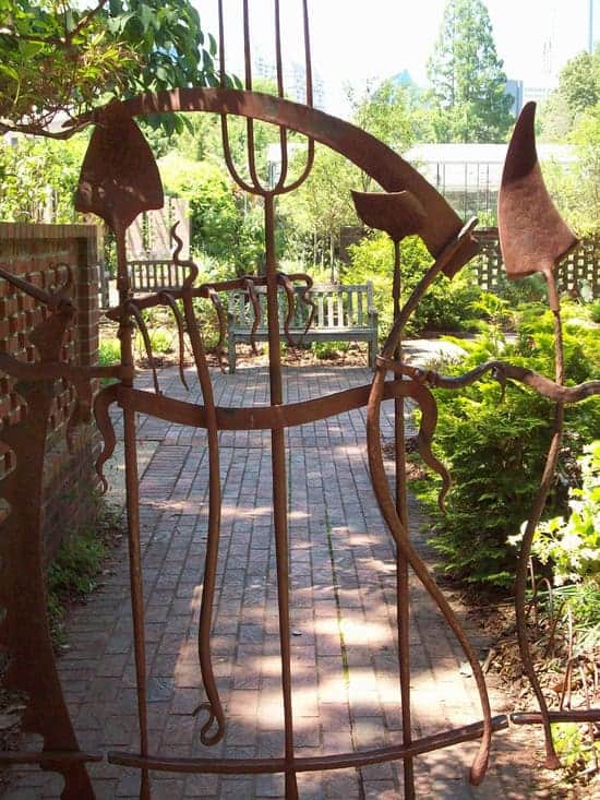 20 Beautiful Garden Gate Ideas