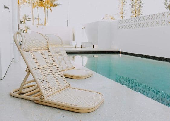 Here is the decorative accessory that will brighten up your beach afternoons
