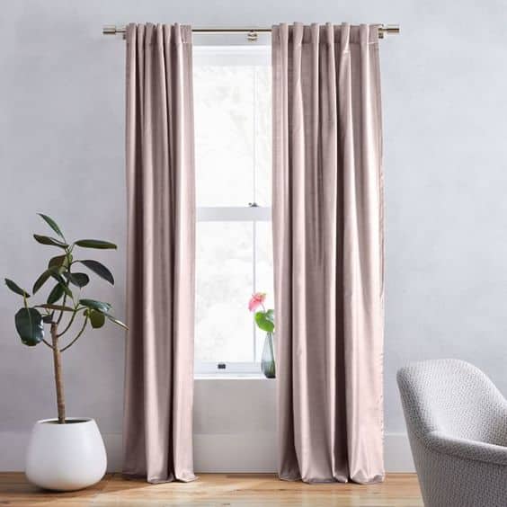 the curtains you should put if you want your living room to be more ELEGANT