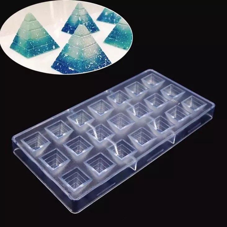 Pyramid PC Chocolate Mould