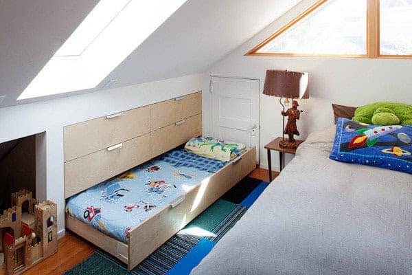16 Truly Amazing Pull-Out Bed Designs For Small Spaces 16 Truly Amazing Pull-Out Bed Designs For Small Spaces