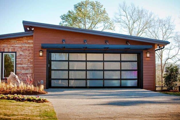 Top Tips To Consider Before Hiring A Garage Door Repair Company