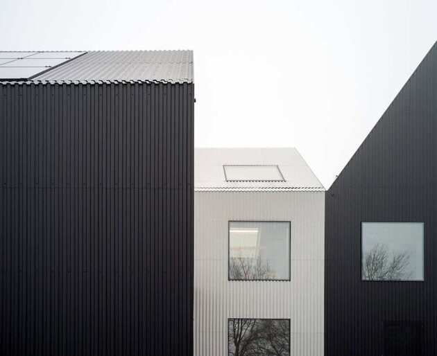 What Should be Taken Into Account When Choosing Windows for a Flat Roof?