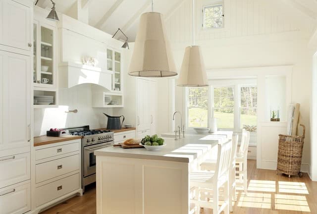 17 Bright and Airy Kitchen Design Ideas 4