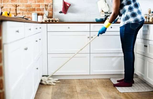 4 Reasons to Consider Vinyl Flooring For Your Home 4 Reasons to Consider Vinyl Flooring For Your Home
