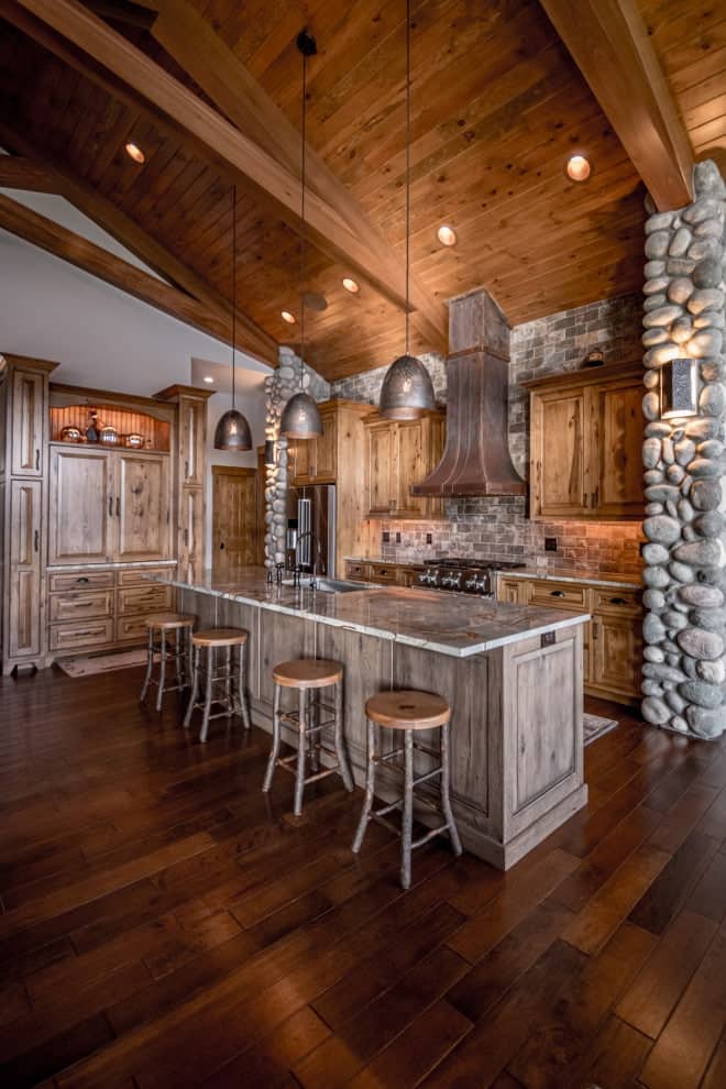 1. Impressive Lake Lodge