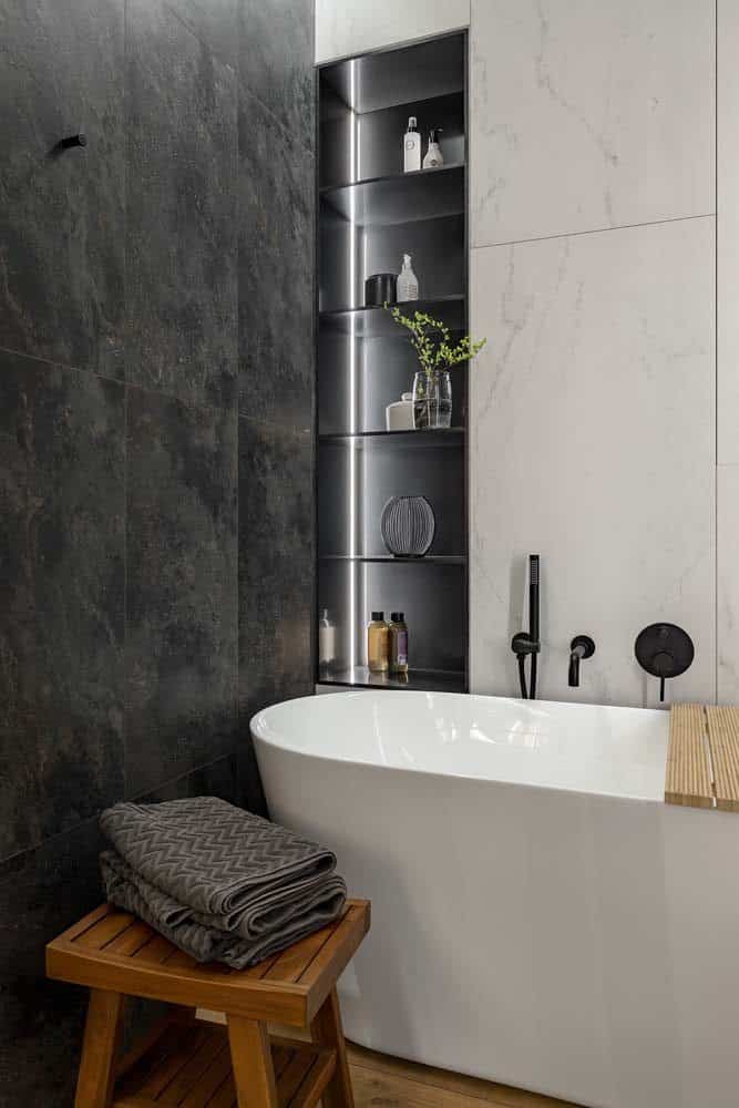 High Contrast, High Style - Black and White Bathrooms for Modern Living