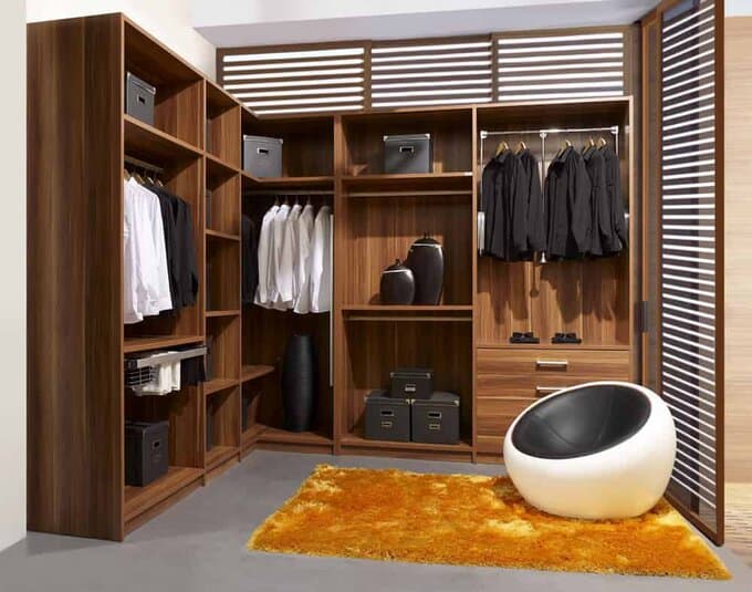 17 Sophisticated Masculine Walk-In Closets For Men With Style 17
