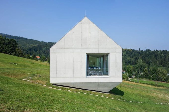 Konieczny’s Ark by KWK Promes: A Floating Mountain Retreat in Brenna