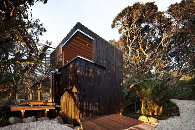 Under Pohutukawa by Herbst Architects in Auckland, New Zealand