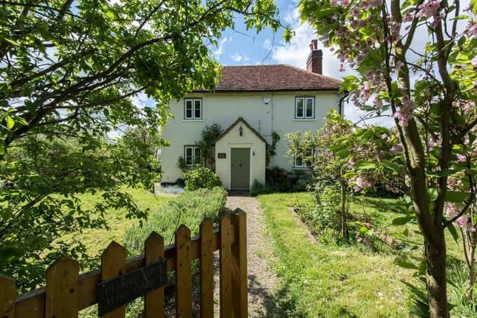 15 Wonderful Shabby-Chic Exterior Designs You Can’t Ignore