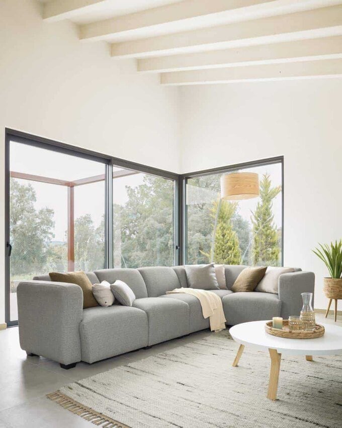 Why Less Is More In Home Decor? Why Less Is More In Home Decor?