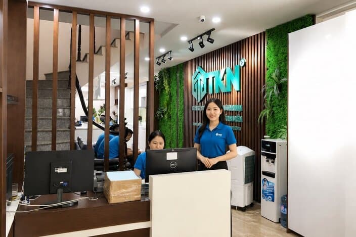 Đội ngũ nhân sự chuyên nghiệp, am hiểu sản phẩm