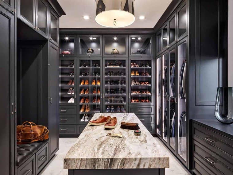 15 Luxurious Mediterranean Walk-In Closet Designs for the Ultimate Retreat