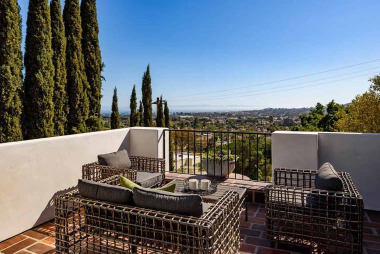 15 Eye-Catching Mediterranean Balcony Designs For Your Villa